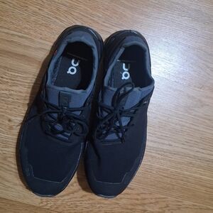 On Running Womens  Black Shoes Sz. 7
